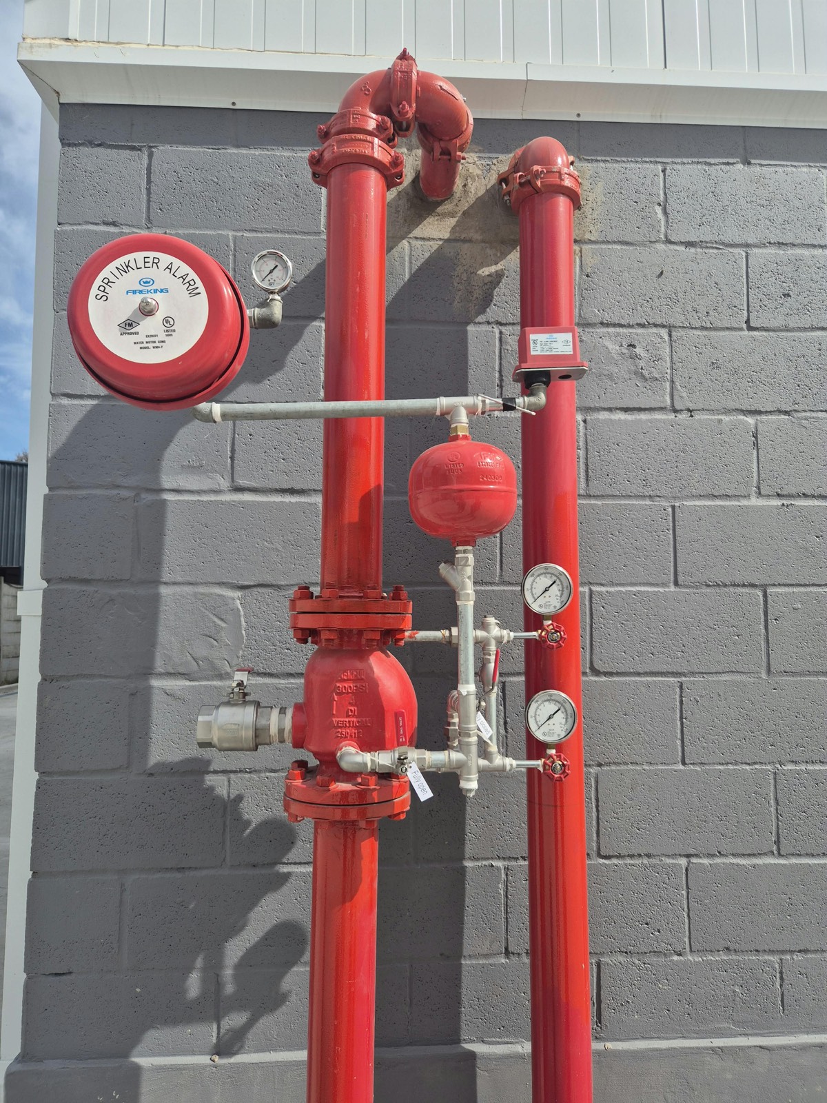 Puesto de control — sistema de agua presurizada